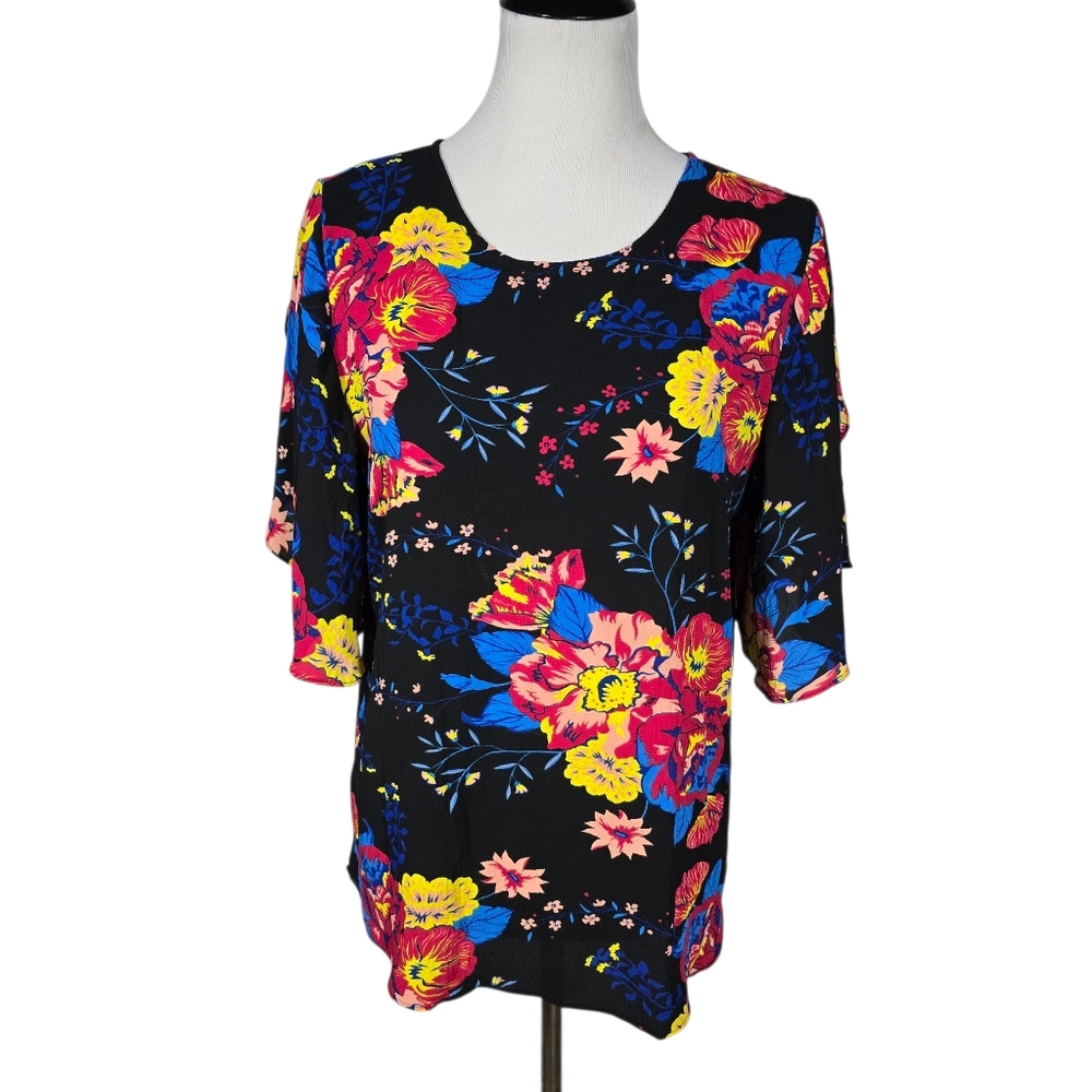 Violet & Claire Large Black Floral Blouse Flared Split Short Sleeves